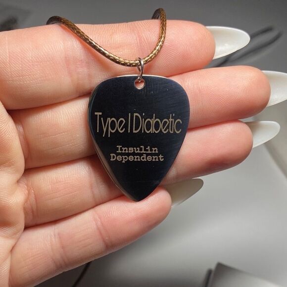 T1D Med Alert, Guitar Pick Charm - Picture 7 of 10